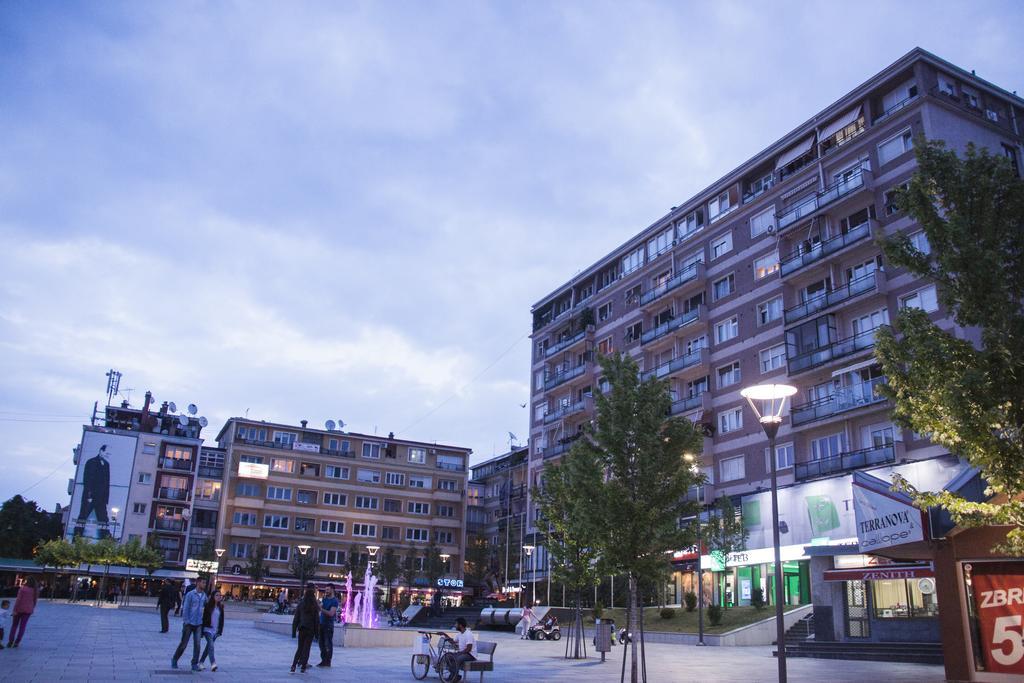 Yellowhouse Pristina Chambre photo